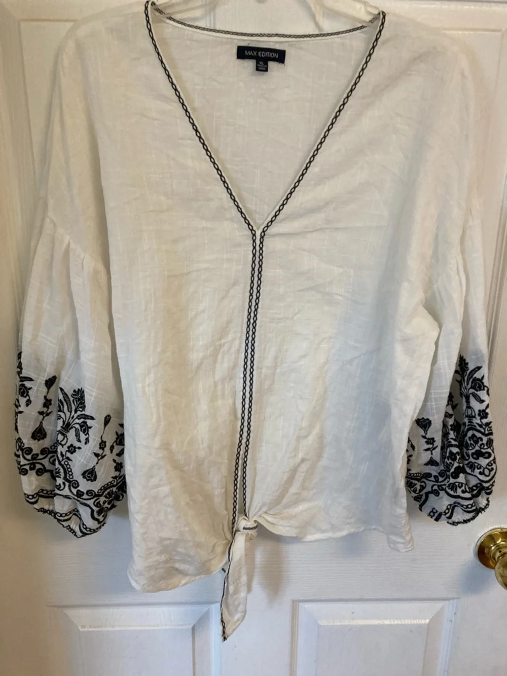 Max Edition White Tunic with Black Embroidered Sleeves and Tie Front - Picture 1 of 7